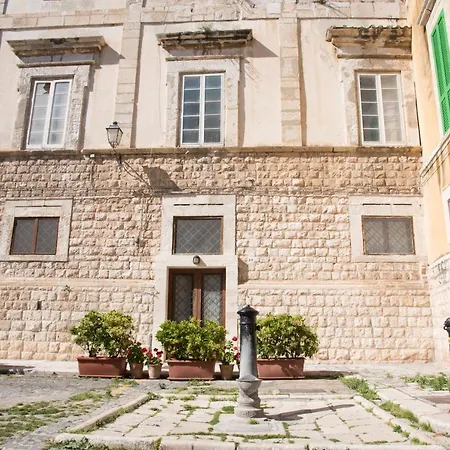 Piazza Duomo - Medieval Puglia's House Giovinazzo